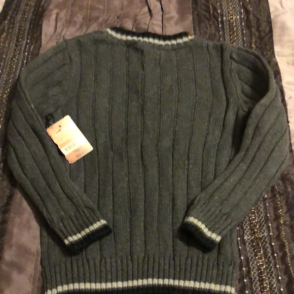 Pullover Sweater - Picture 3 of 4